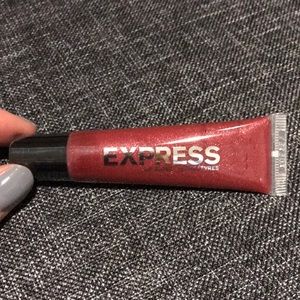 Express lip gloss